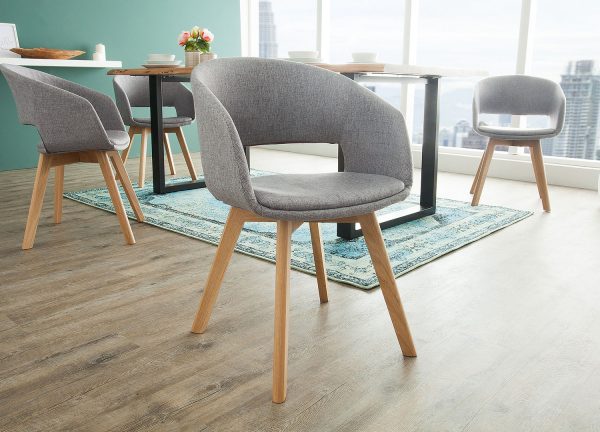 Chaises de séjour en tissu texturé gris avec pieds en bois massif clair