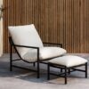 Fauteuil détente de jardin noir et blanc avec coussins